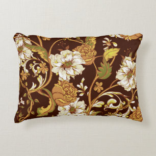 Vintage floral baroque: magnolias, roses pattern. decorative cushion