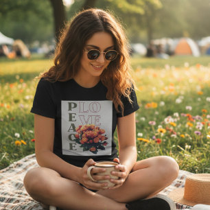 Vintage floral harmony Peace and love T-Shirt