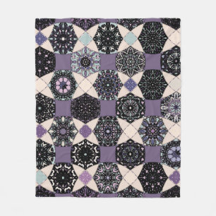 Vintage Floral Mandala: Colourful Seamless Fleece Blanket