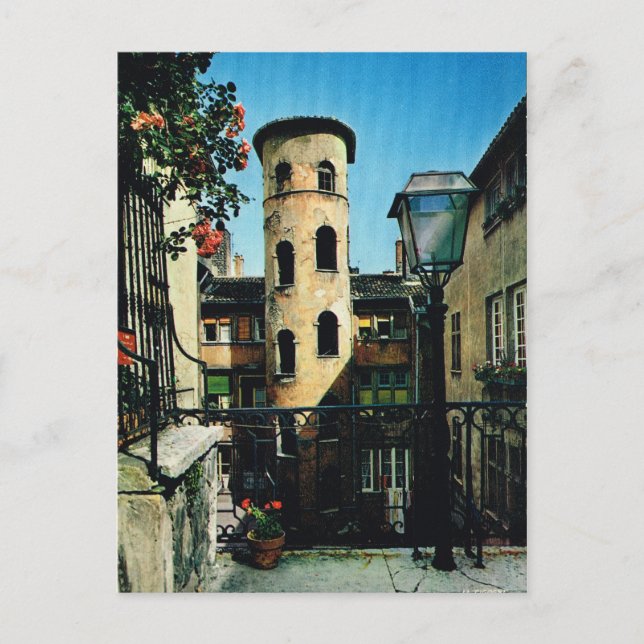 Vintage France, Old Lyon, Silk weavers district Postcard (Front)