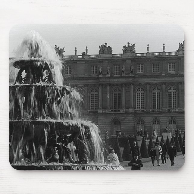 Vintage France palace Versailles Pyramid fountain Mouse Mat (Front)