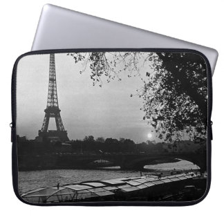 Vintage France Paris Eiffel tower sunset Laptop Sleeve