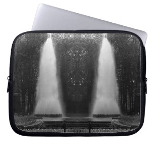 Vintage France Versailles palace obelisk fontain i Laptop Sleeve