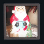 Vintage Fun Santa with Snow Art Print Keepsake Box<br><div class="desc">Vintage Fun Santa with Snow Art Print Introducing the "Vintage Fun Santa with Snow Art Print, " a charming and nostalgic piece that captures the essence of a classic Christmas. This artwork features a close-up, centred depiction of a vintage Santa Claus figurine, evoking warm memories of holiday celebrations. Design: Vintage...</div>
