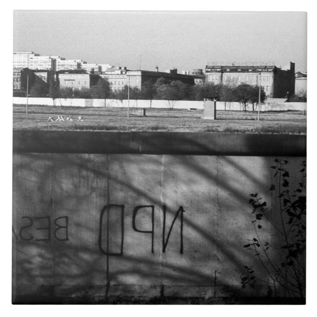 Vintage Germany Berlin wall Tile (Front)