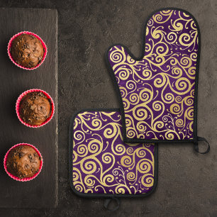 Vintage Gold Swirls Pattern Chic Purple Aubergine Oven Mitt & Pot Holder Set