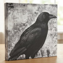 Vintage Gothic Raven Grunge Artwork