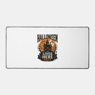 Vintage Halloween Shirt Haunted House Everyday Got Desk Mat