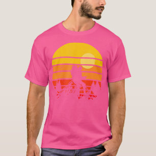 Vintage Hiker Mountain Climber Outdoor Retro Hikin T-Shirt
