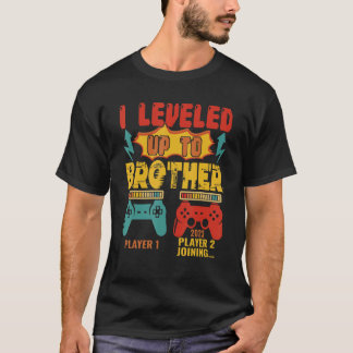 Vintage I Leveled Up To Brother 2023 Gamer Expecti T-Shirt