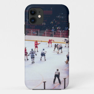 Vintage Ice Hockey Match iPhone 11 Case