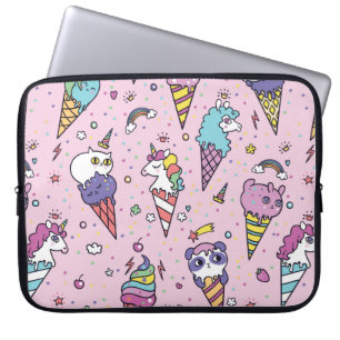 Vintage illustration of Cute ice cream cones that Laptop Sleeve
