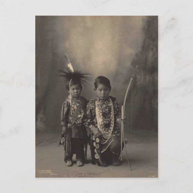 Vintage indian : Two Little Braves, Sac & Fox - Postcard (Front)