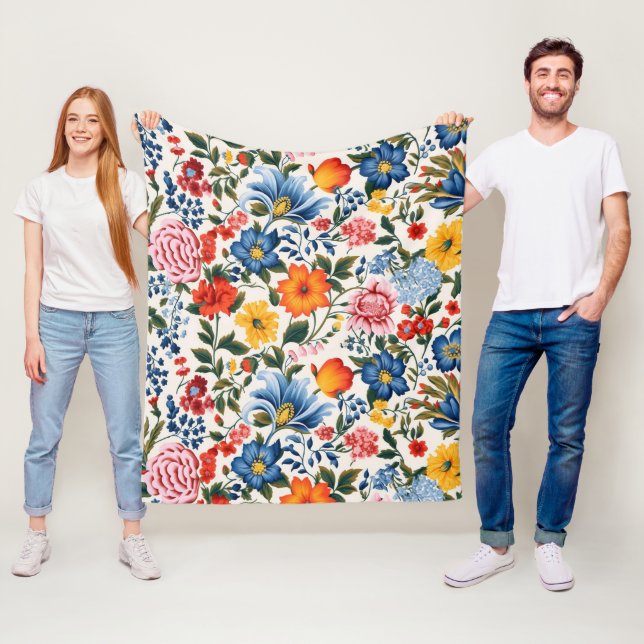 Vintage Inspired Floral Pattern Fleece Blanket (In Situ)