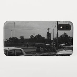 Vintage Iraq Baghdad street taxis iPhone XR Case