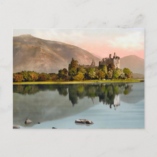 Vintage Kilchurn Castle Scotland Postcard (Front)