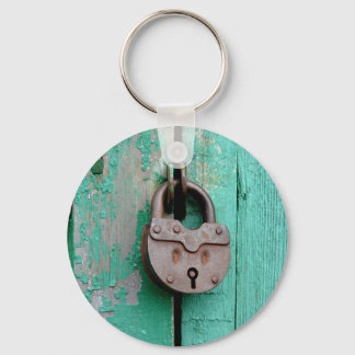 VINTAGE LOCK GREEN DOOR KEY RING