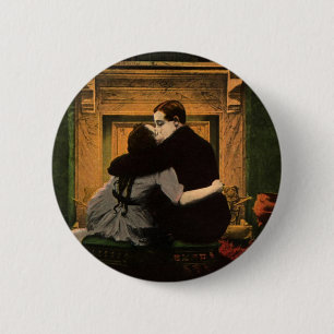 Vintage Love and Romance, Romantic Fireplace Kiss 6 Cm Round Badge