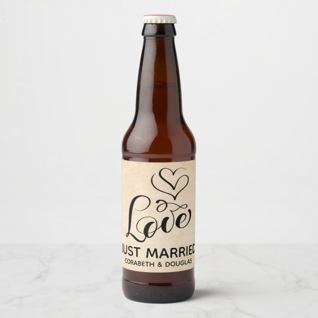 Vintage Love Brown Grunge Just Married Wedding Beer Bottle Label (Front)