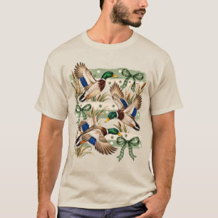 Vintage Mallard Duck Flying Waterfowl Preppy T-Shirt