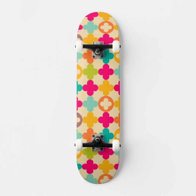 Vintage mediaeval rosette pattern skateboard (Front)