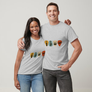 Vintage Music Vibes – Artistic Instrument Picks T-Shirt
