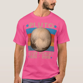 Vintage Never Forget Pluto Nerdy Astronomy Space S T-Shirt
