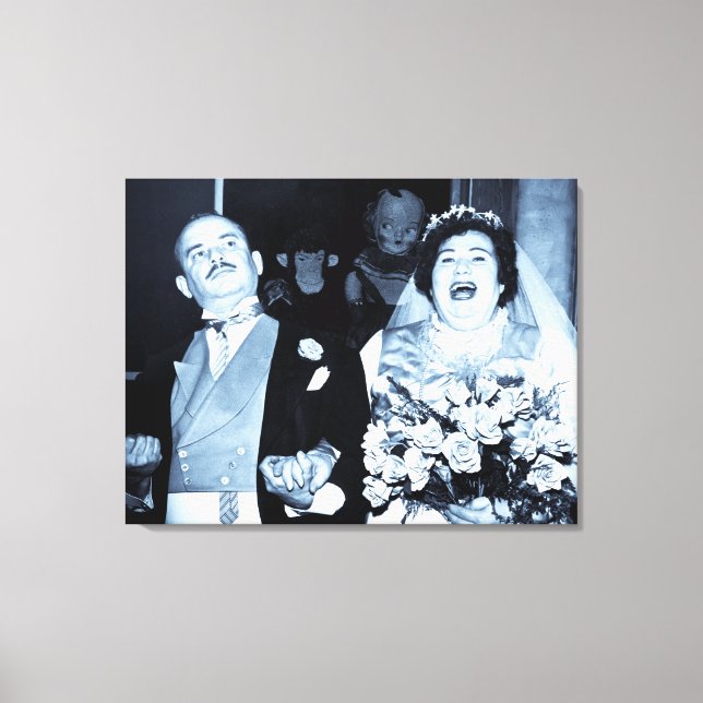 Vintage Newlyweds Just Married Canvas Print (Front)