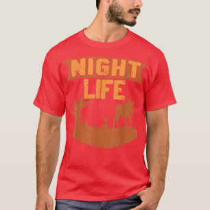Vintage Night Life Awesome HuntingPresent Gift T-Shirt
