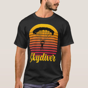 Vintage Parachuting Skydiving Wingsurfing Funny Gi T-Shirt
