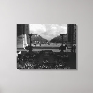Vintage Paris Triumphal arch Unknown soldier Canvas Print