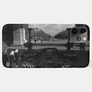 Vintage Paris Triumphal arch Unknown soldier iPhone 11 Pro Max Case
