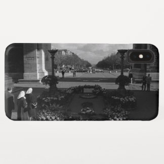 Vintage Paris Triumphal arch Unknown soldier iPhone XS Max Case