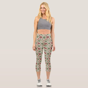 Vintage Patchwork Quilted Christmas Pattern Capri Leggings