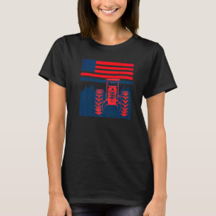 Vintage patriotic tractor on a farm American flag T-Shirt
