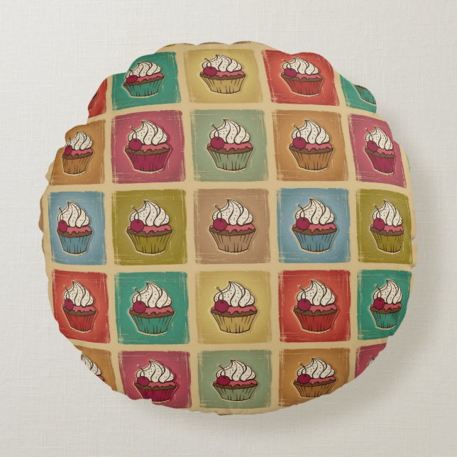 Vintage pattern made of cupcakes round cushion (Front)