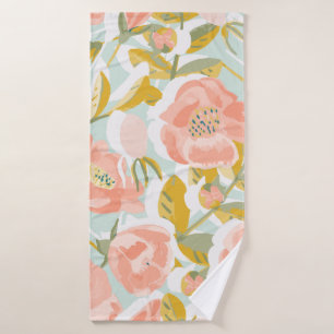 Vintage pattern with blooming rose hips and fruits bath towel