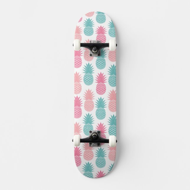 Vintage Pineapple Pattern Skateboard (Front)
