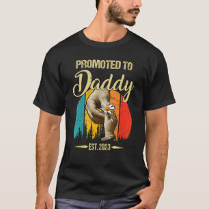 Vintage Promoted To Daddy 2023 For New Dad First T T-Shirt
