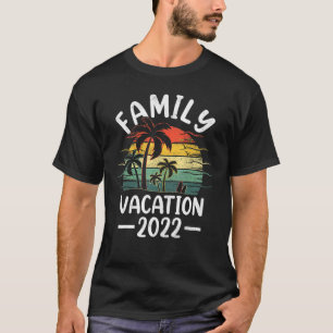 Vintage Retro Family Vacation 2022 Palm Tree Beach T-Shirt