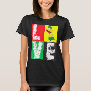 VINTAGE RETRO I LOVE GUYANA FLAG MAP FOR GUYANESE T-Shirt