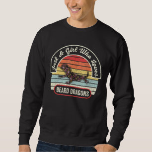 Vintage Retro Just A Girl Who Loves Bearded Dragon Sweatshirt