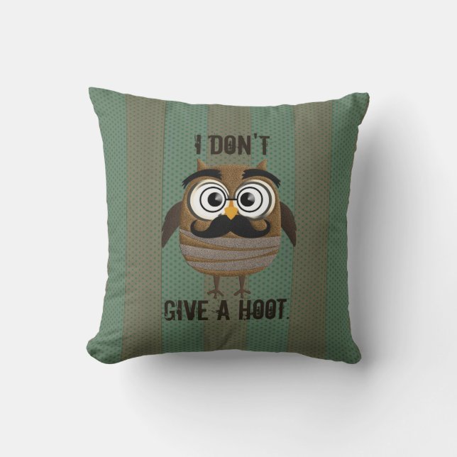 Vintage Retro Owl Cushion (Front)