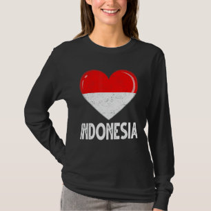 Vintage Retro Patriotic Heart Indonesia Flag Distr T-Shirt
