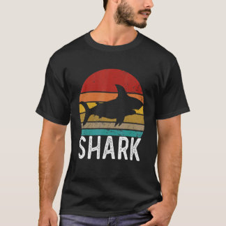 Vintage Retro Shark Sunset 70s 80s 90s Shark Party T-Shirt