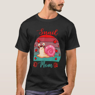 Vintage Retro Snail Mom Valentine Floral Snail Bow T-Shirt