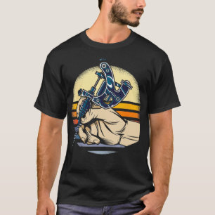 Vintage Retro Tattoo Artist Style Tattoo Lover T-Shirt