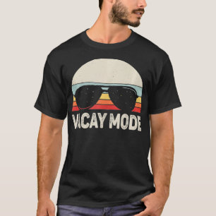 Vintage Retro Vacay Mode Summer Beach Vacation T-Shirt