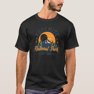 Vintage Retro Yosemite National Park Est 1890 Moun T-Shirt
