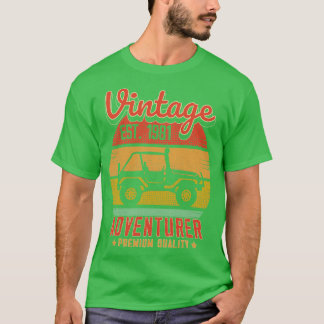 Vintage RetroAdventurer Est 1981 Birthday Gift T-Shirt
